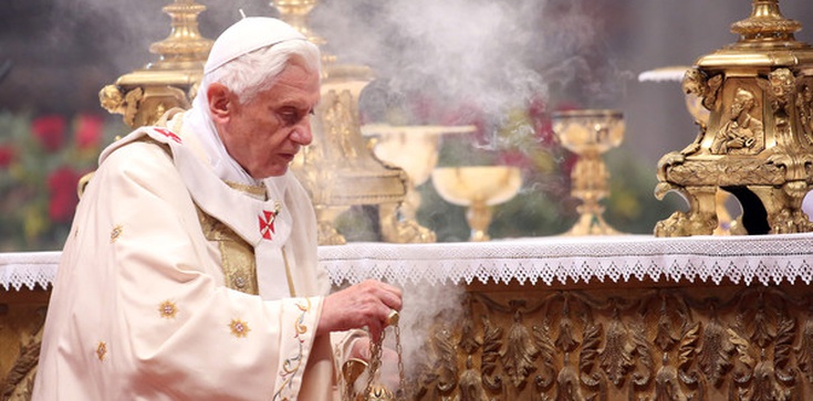 Benedykt XVI o wyjątkowym pomieszaniu naszych czasów - zdjęcie