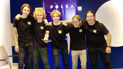 Uczniowie z Krakowa pokonali prawie tysiąc drużyn i wygrali najważniejszy konkurs Europejskiej Agencji Kosmicznej - miniaturka