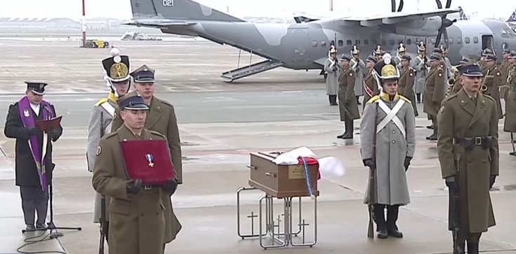 Maurycy Mochnacki wrócił do Ojczyzny. Trwają uroczystości pogrzebowe Powstańca  - zdjęcie