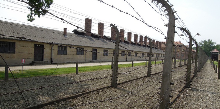 NYP: znowu "Polskie obozy śmierci"! Jest zdecydowana reakcja Muzeum Auschwitz! - zdjęcie