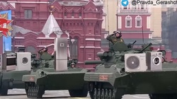 [Wideo] Tak internauci kpią z 9-majowej defilady „zwycięstwa” w Moskwie - miniaturka