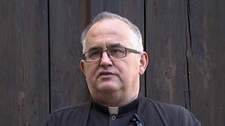 Ks. prof. Andrzej Zwoliński: Zbyt wielu katolików wierzy w zabobony - miniaturka