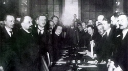 95 lat temu Polska podpisała Traktat Ryski z sowiecką Rosją - miniaturka