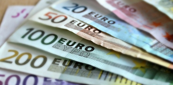 Kandydatka PiS do RPP pozytywnie o wejściu do strefy euro - zdjęcie