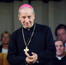Dzisiejszy prałat Opus Dei bp. Javier Echevarr&iacute;a