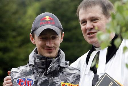 Adam Małysz i ks. Jan Byrt